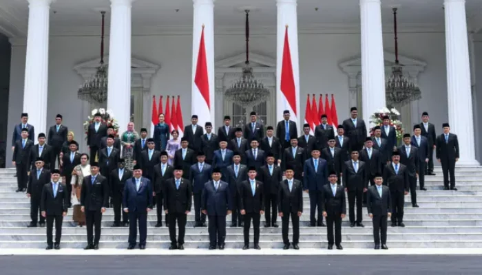 Pemerintah Pertimbangkan Pemotongan Gaji Menteri di Tengah Tekanan Global