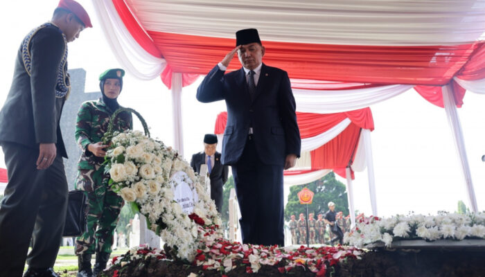 Menhan Hadiri Prosesi Pemakaman Perwira Kopassus yang Gugur dalam Misi di Lebanon